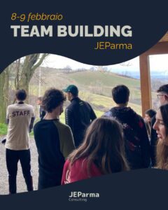 I ragazzi di JEParma riuniti alla base scout di Parma per il team-building.